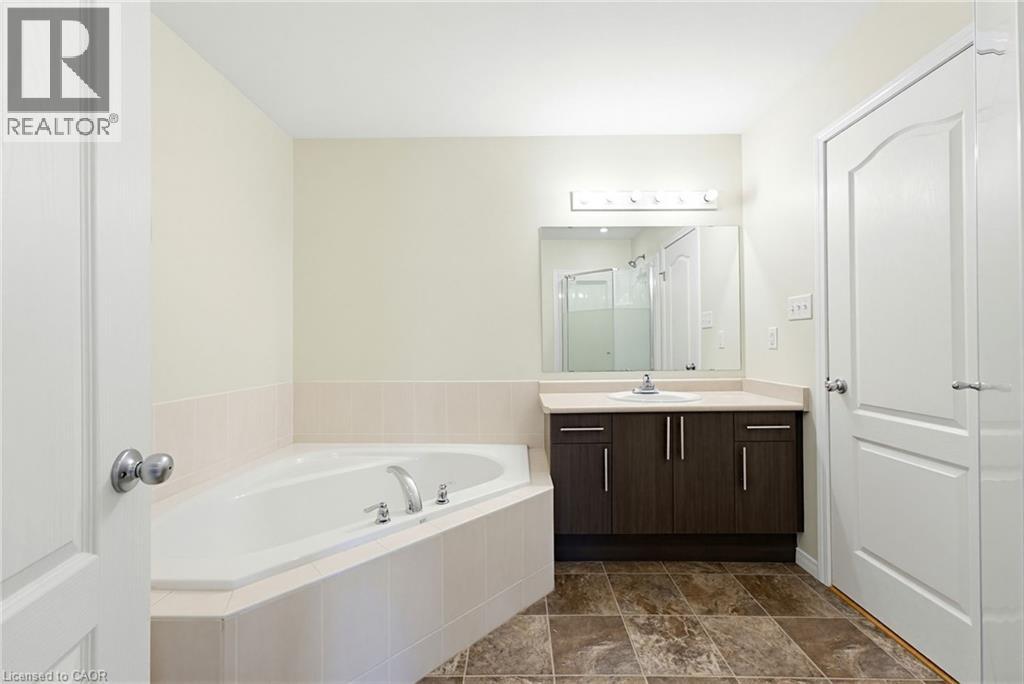 506 BEAUMONT Crescent thumbnail 16