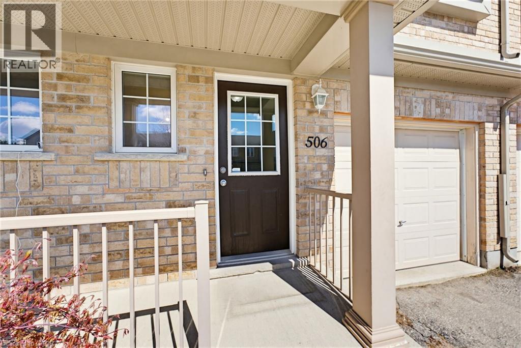 506 BEAUMONT Crescent thumbnail 2