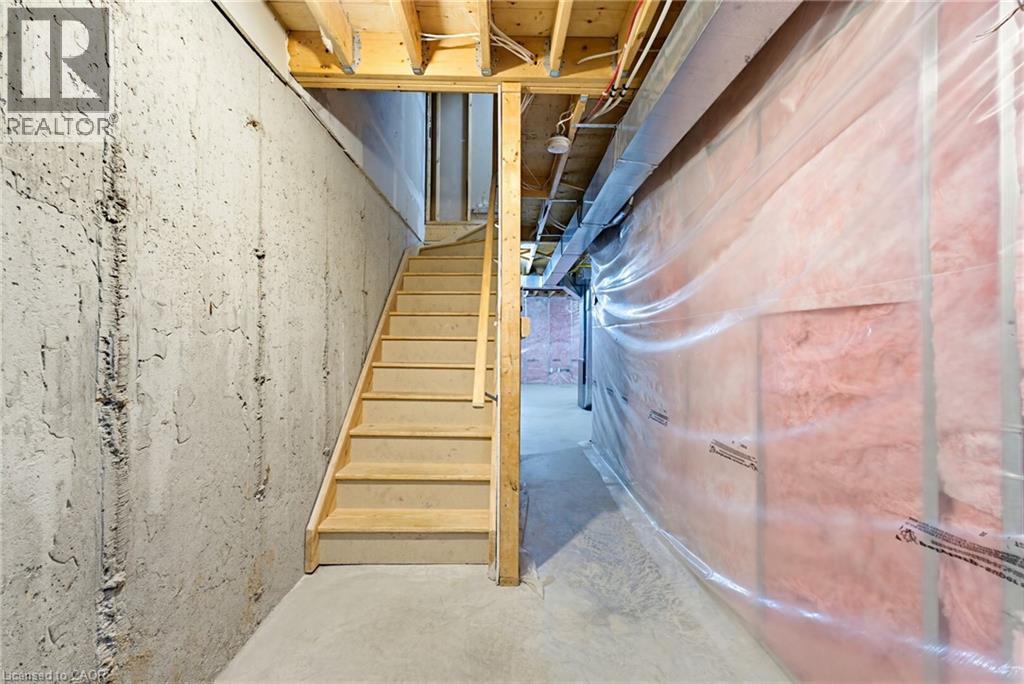 506 BEAUMONT Crescent thumbnail 20