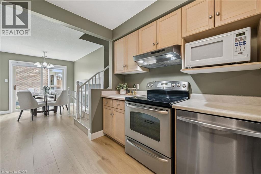 33 KINGFISHER Drive thumbnail 8