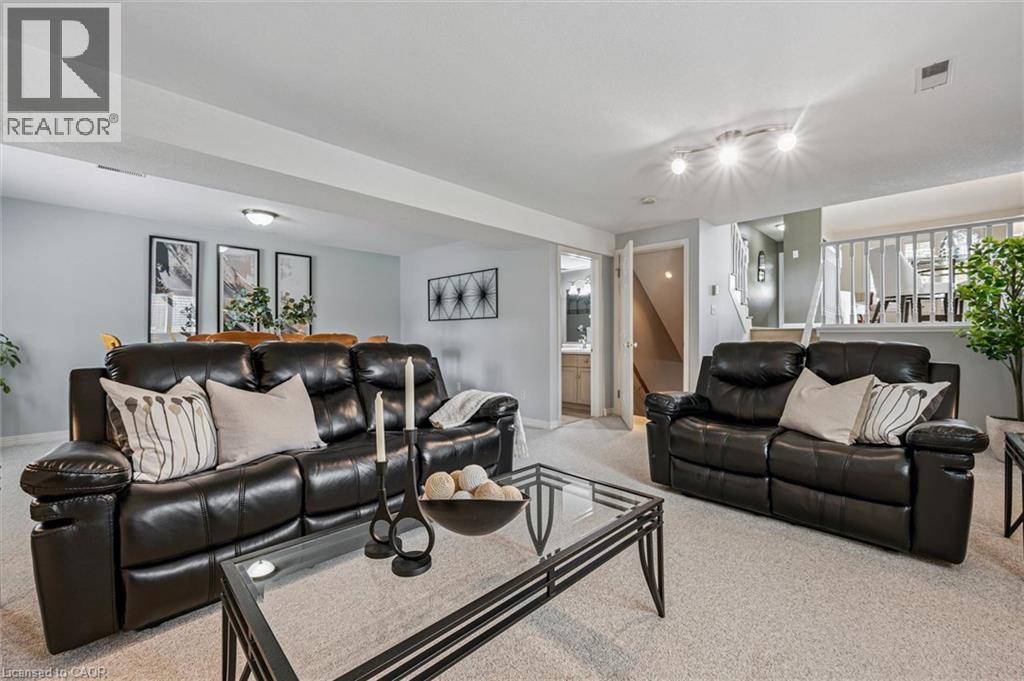 33 KINGFISHER Drive thumbnail 18