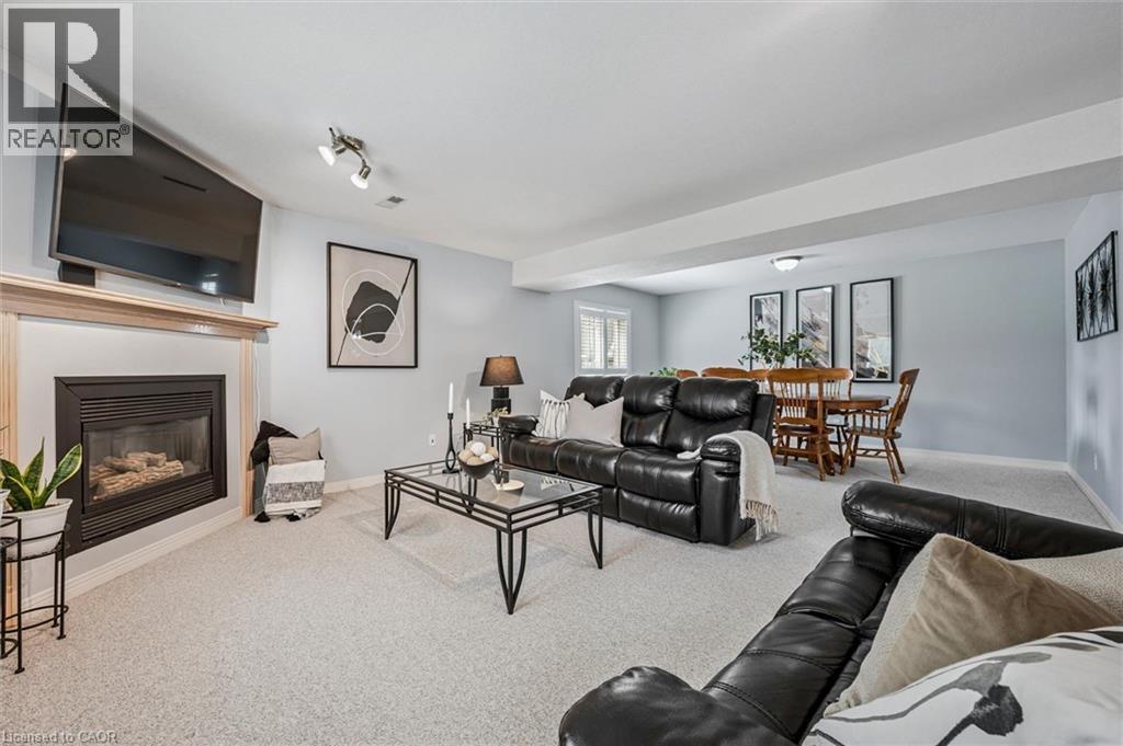 33 KINGFISHER Drive thumbnail 17