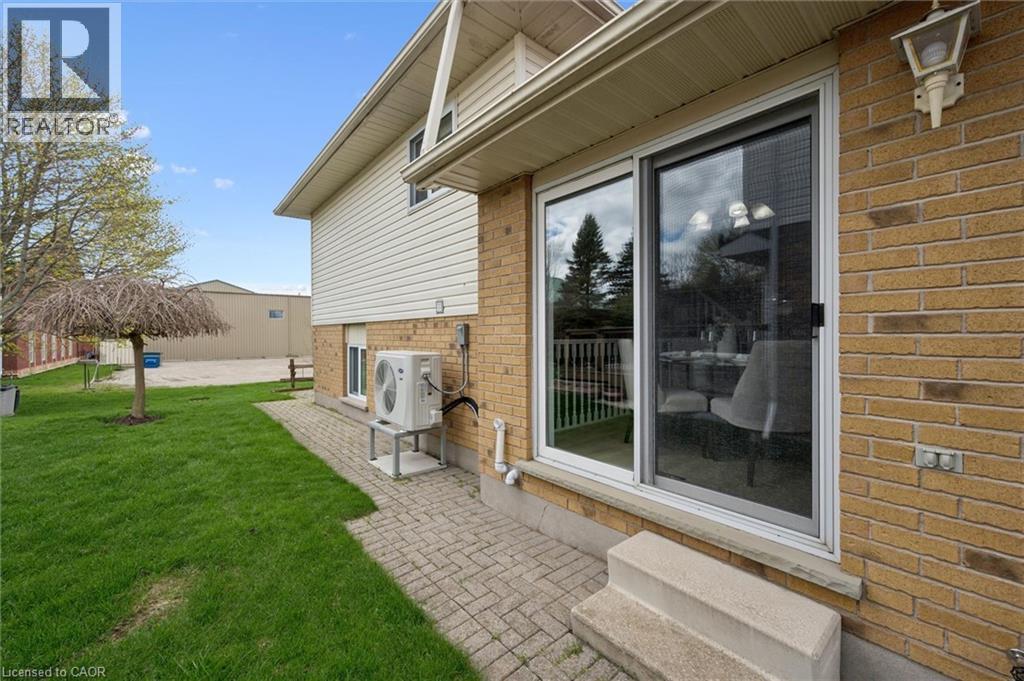 33 KINGFISHER Drive thumbnail 25