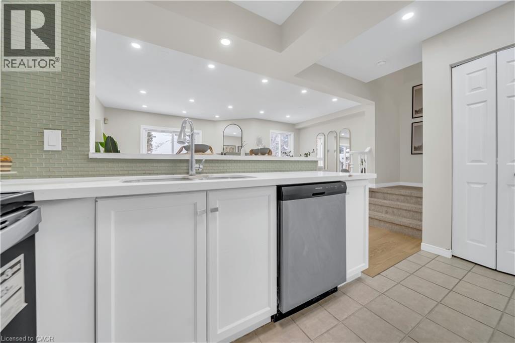 540 MARINER Drive thumbnail 13
