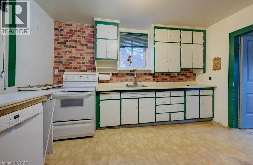 99 WOOLWICH Street S thumbnail 12