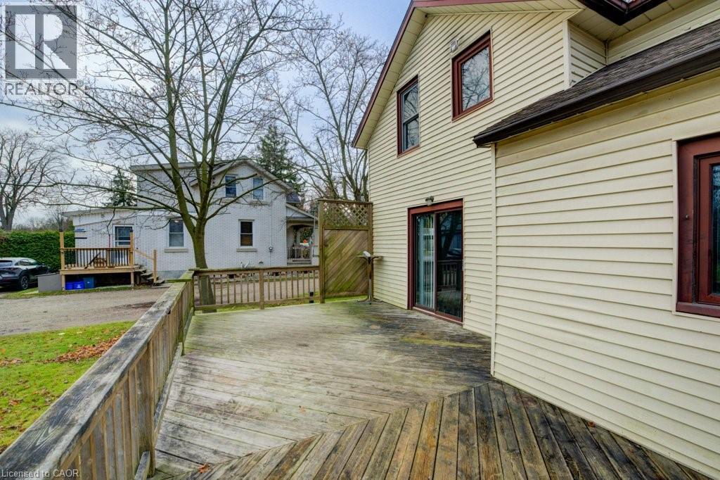 99 WOOLWICH Street S thumbnail 31