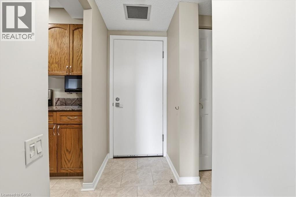 10 ELLEN Street E Unit# 808 thumbnail 7