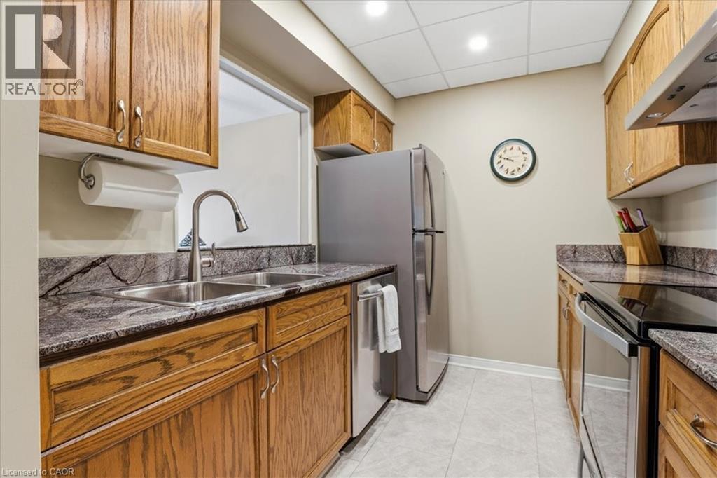 10 ELLEN Street E Unit# 808 thumbnail 9