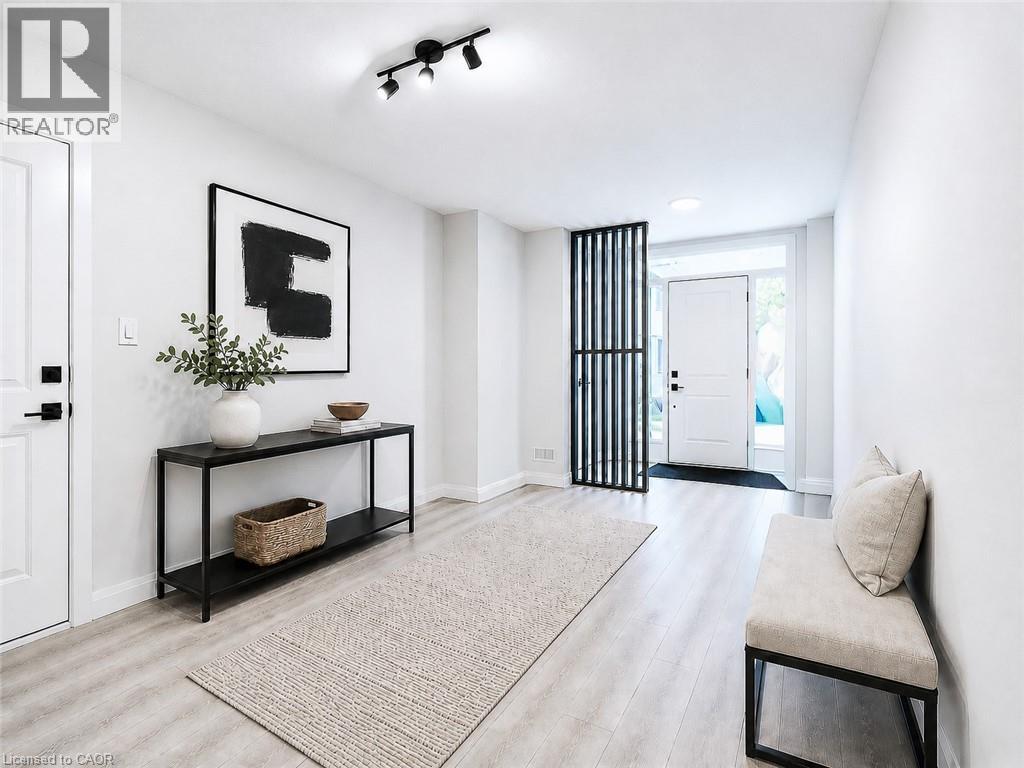 143 ELGIN Street N Unit# 90 thumbnail 3