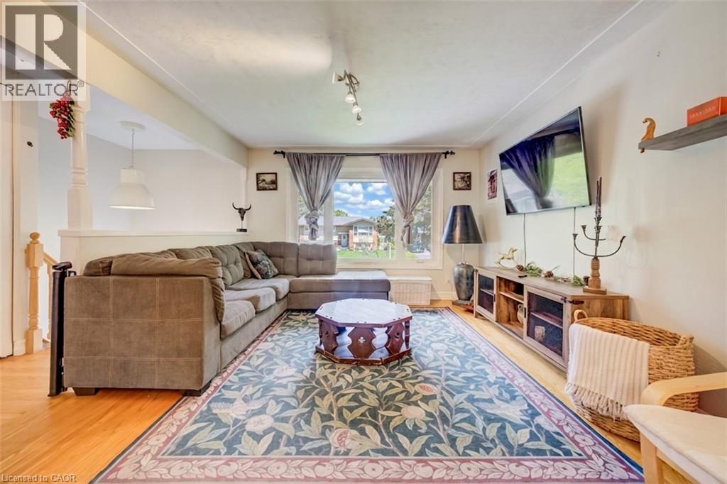 209 WILLOWDALE Avenue thumbnail 4