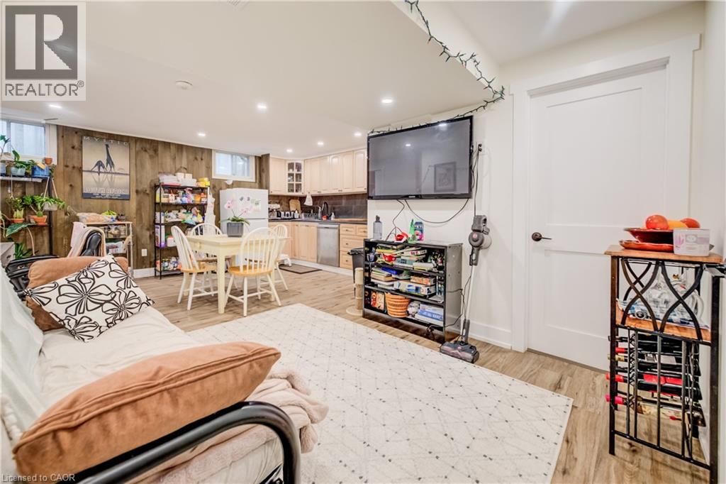209 WILLOWDALE Avenue thumbnail 23