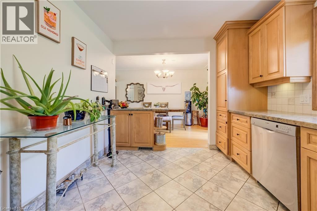 209 WILLOWDALE Avenue thumbnail 13