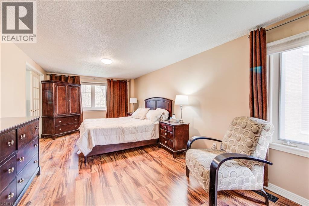 13 GATEVIEW Drive thumbnail 24