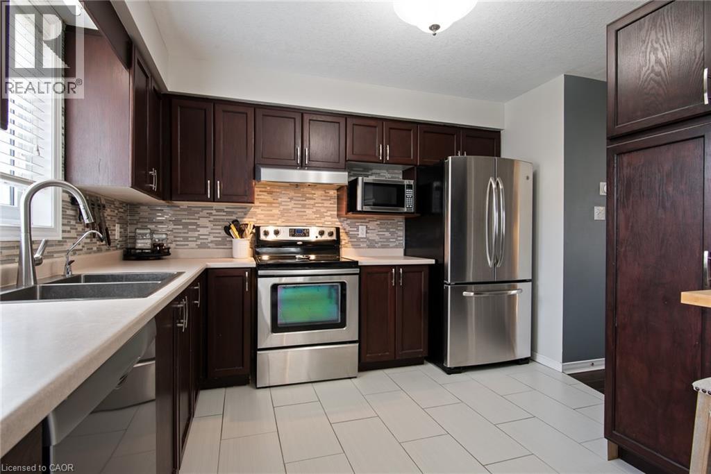 729 BRANDENBURG Boulevard thumbnail 11