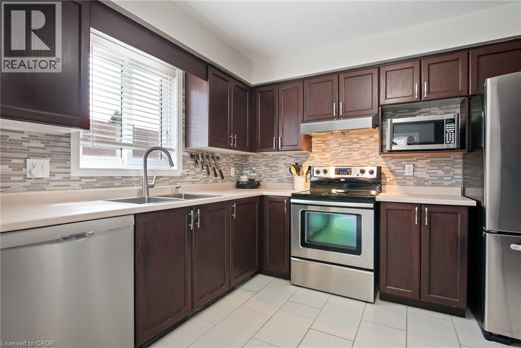 729 BRANDENBURG Boulevard thumbnail 10