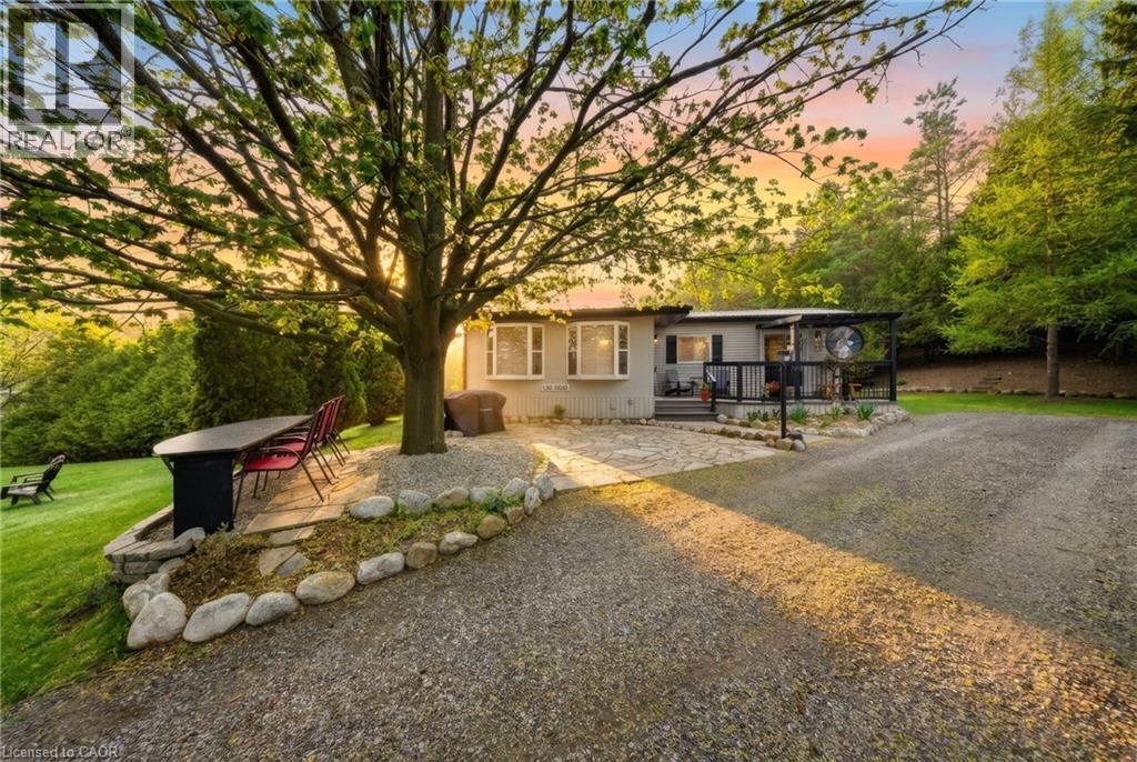 230 MOUNTAIN ASH Road thumbnail 8