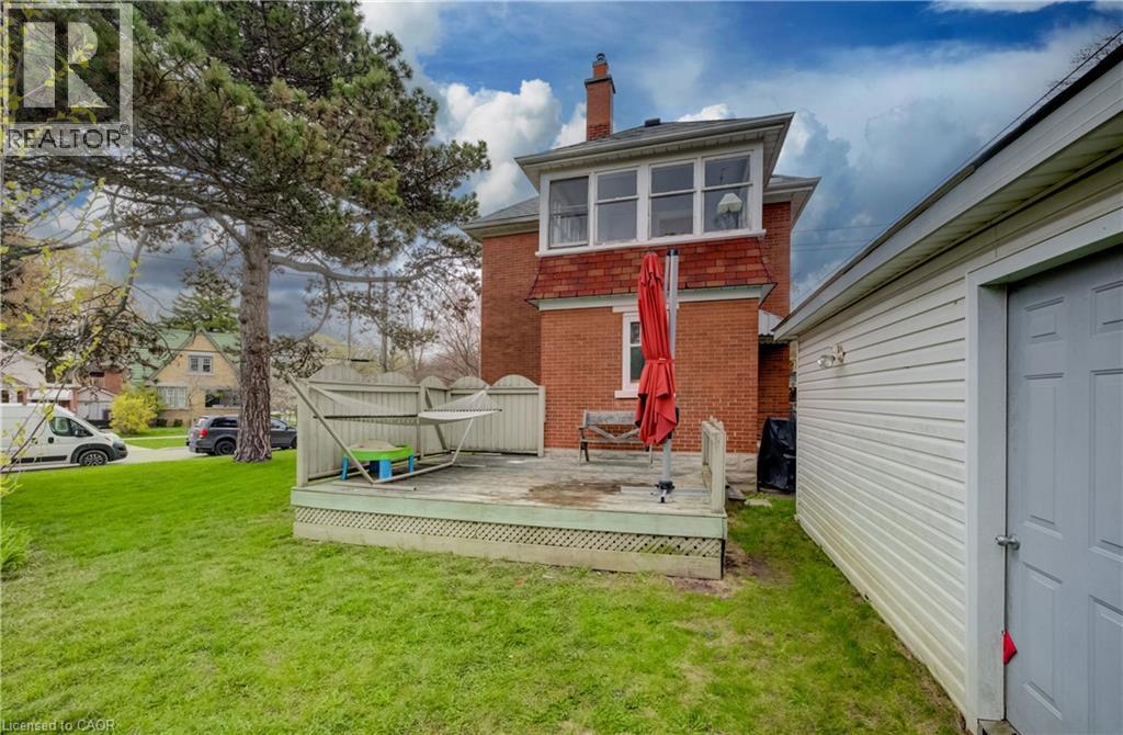 94 STIRLING Avenue N thumbnail 26
