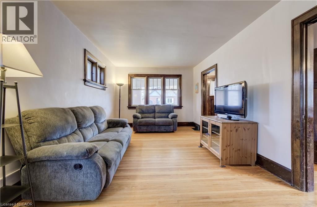 94 STIRLING Avenue N thumbnail 7
