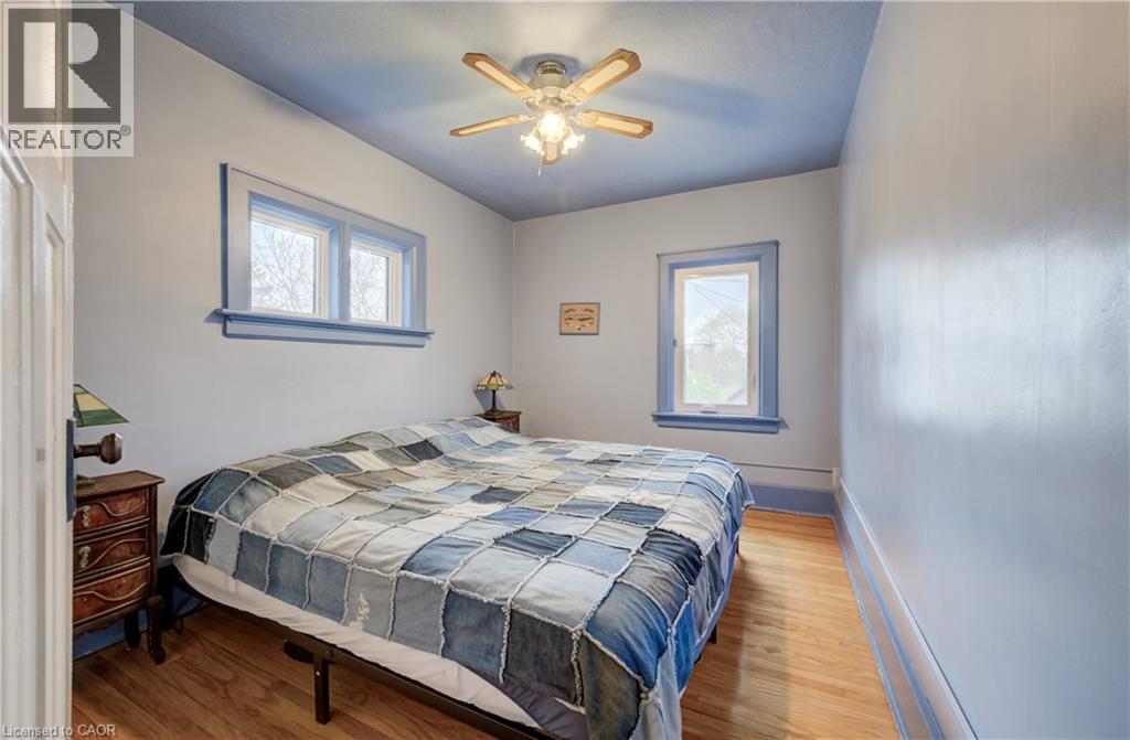 94 STIRLING Avenue N thumbnail 15