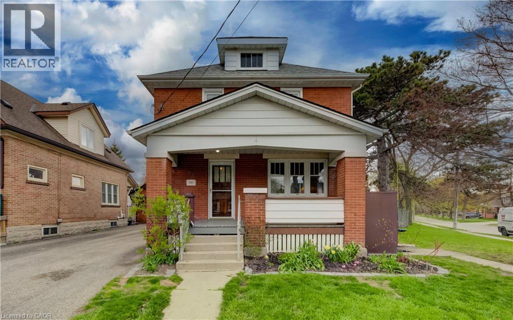 94 STIRLING Avenue N thumbnail 2