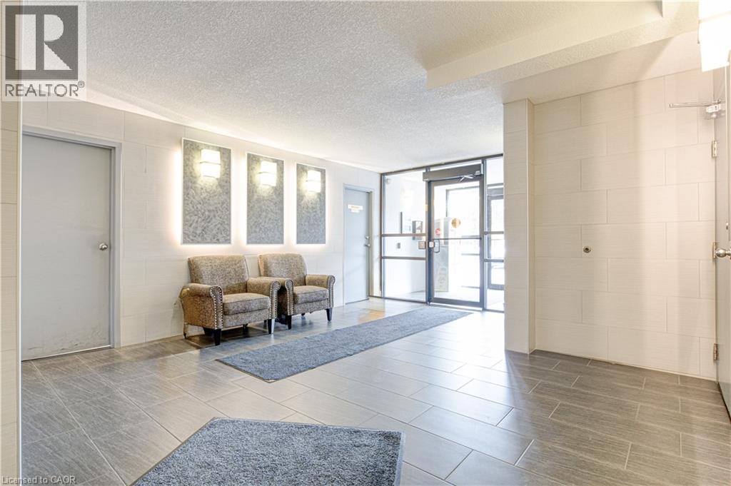 18 HOLBORN Court Unit# 104 thumbnail 23