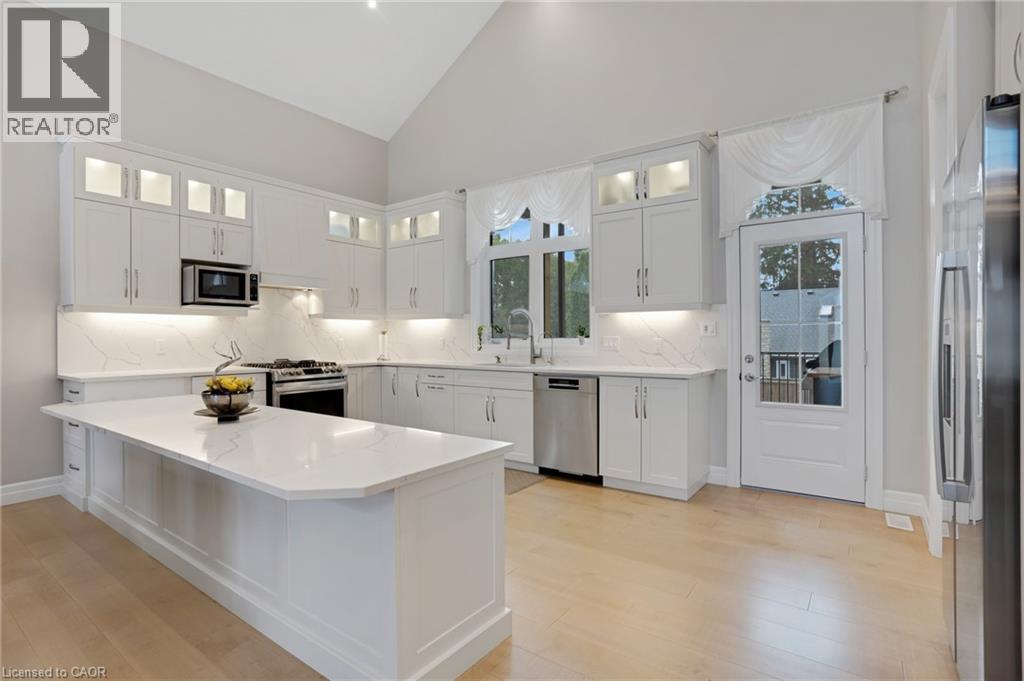 305 BLAIR CREEK Drive thumbnail 13