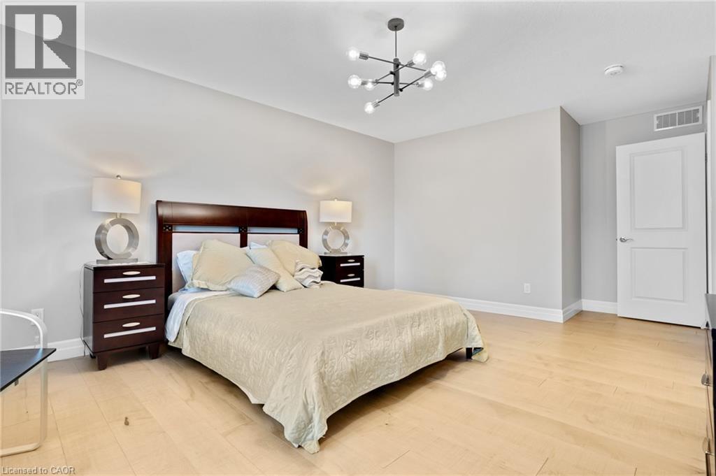 305 BLAIR CREEK Drive thumbnail 33
