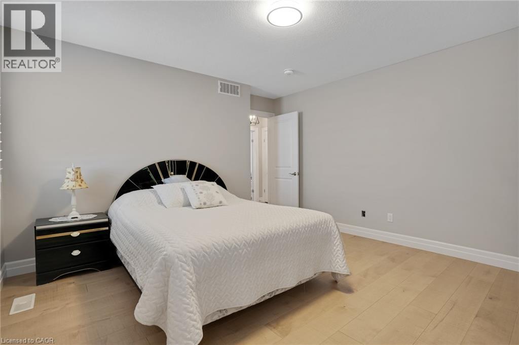 305 BLAIR CREEK Drive thumbnail 36