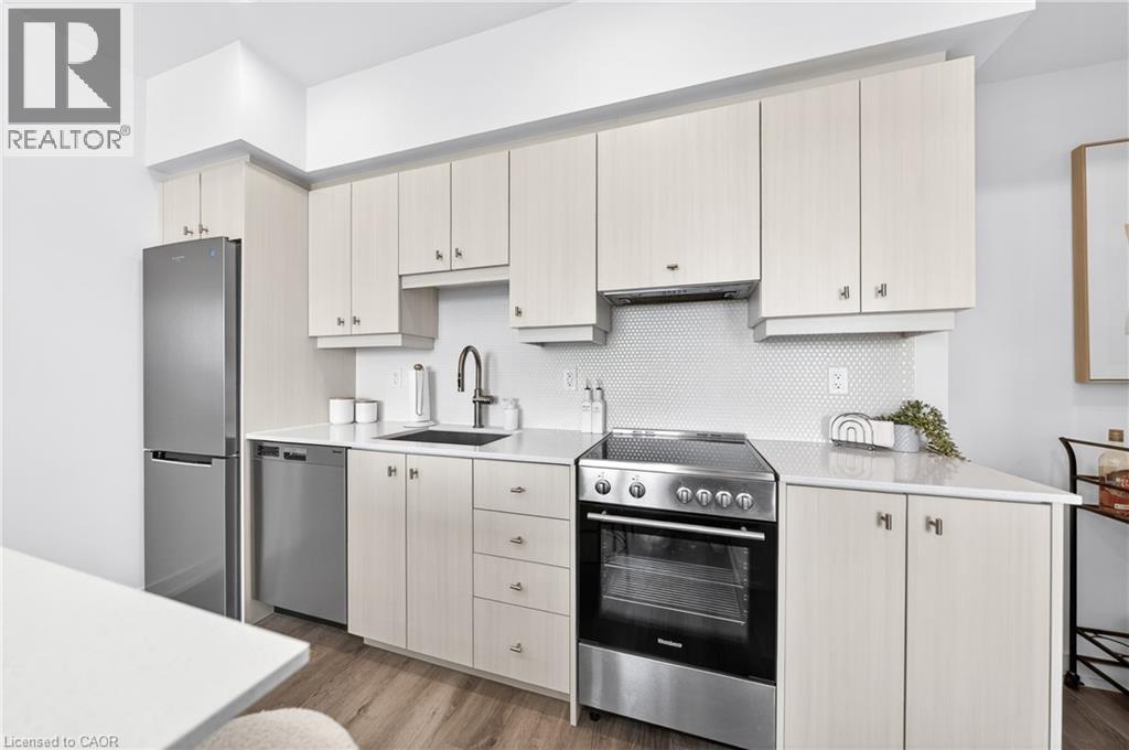 15 WELLINGTON Street S Unit# 2402 thumbnail 13