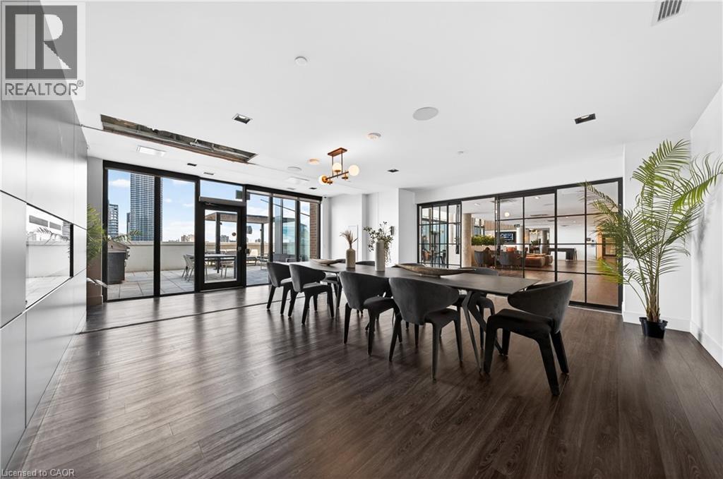 15 WELLINGTON Street S Unit# 2402 thumbnail 35