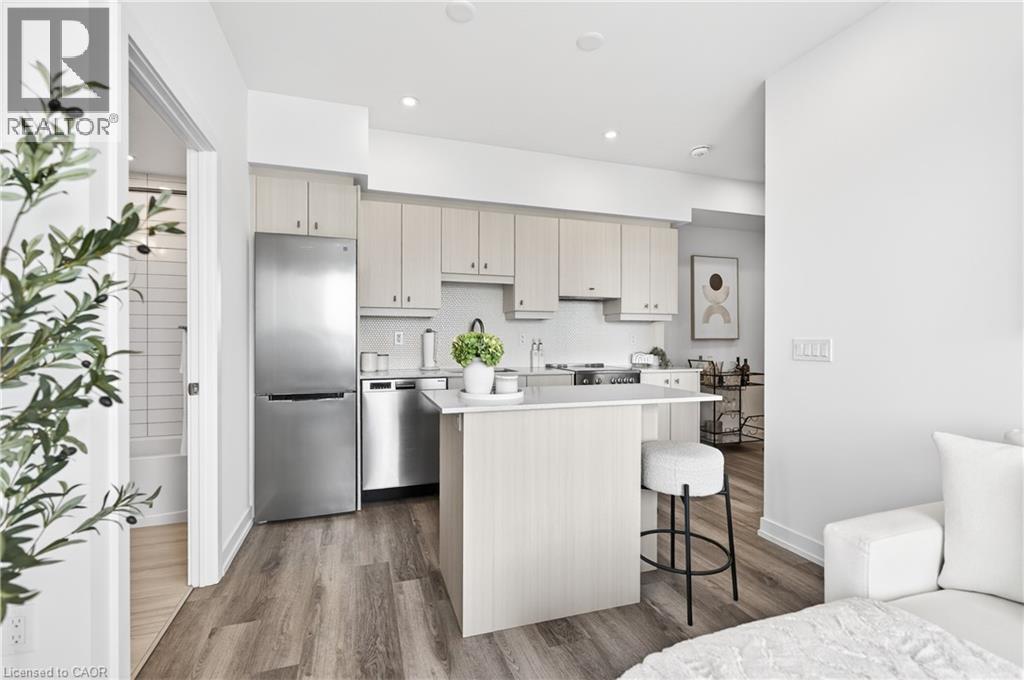 15 WELLINGTON Street S Unit# 2402 thumbnail 11