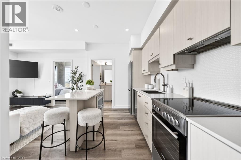 15 WELLINGTON Street S Unit# 2402 thumbnail 8
