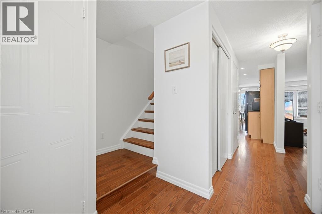 232 AUBURN Drive thumbnail 22