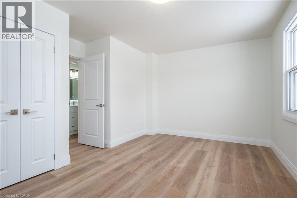 27 QUEENSTON Drive thumbnail 21