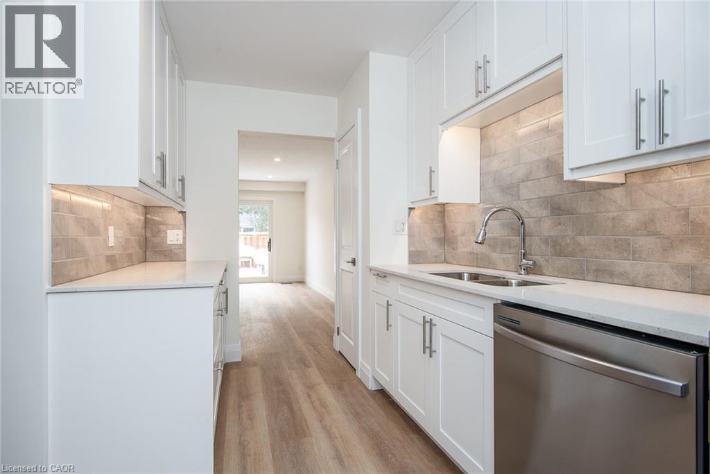 27 QUEENSTON Drive thumbnail 11