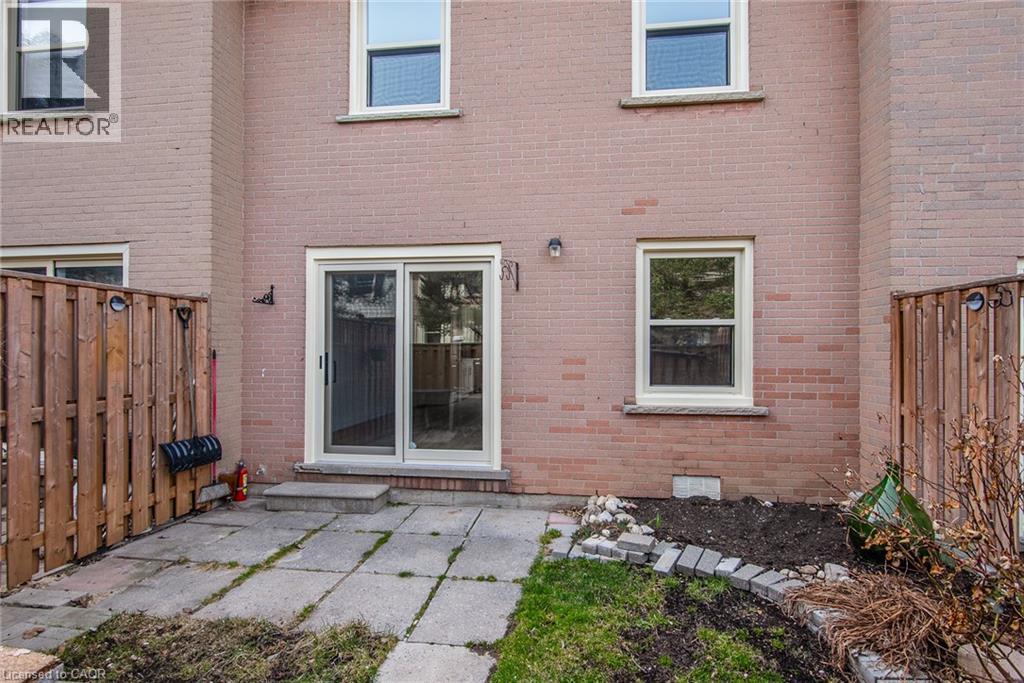 27 QUEENSTON Drive thumbnail 33