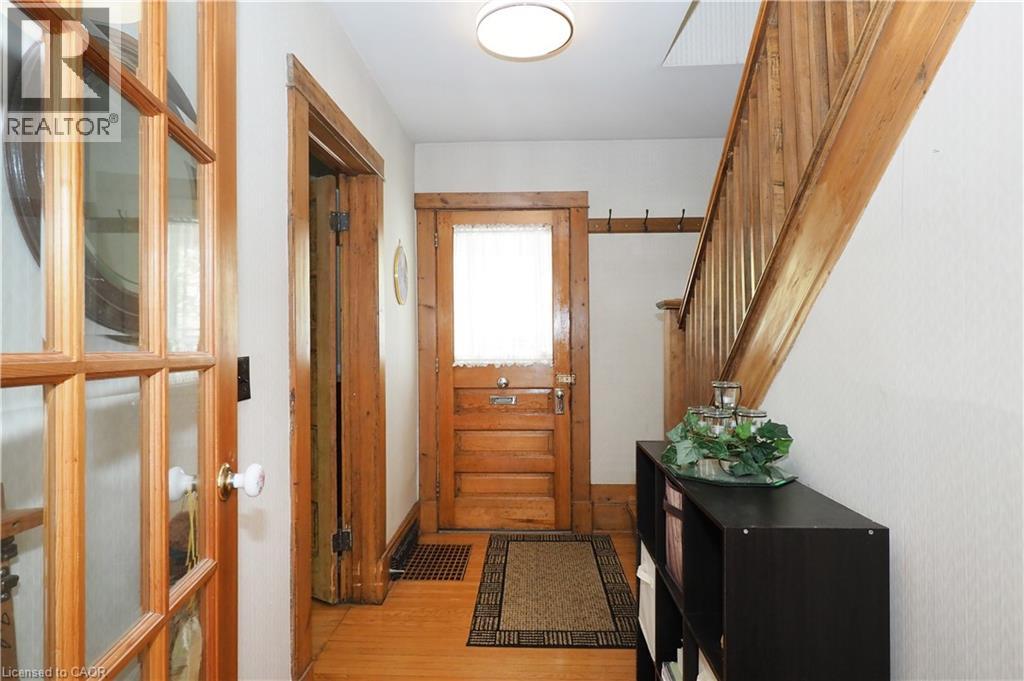 373 GARDEN Street thumbnail 7