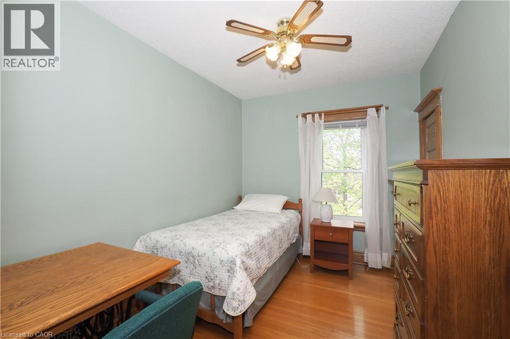 373 GARDEN Street thumbnail 26