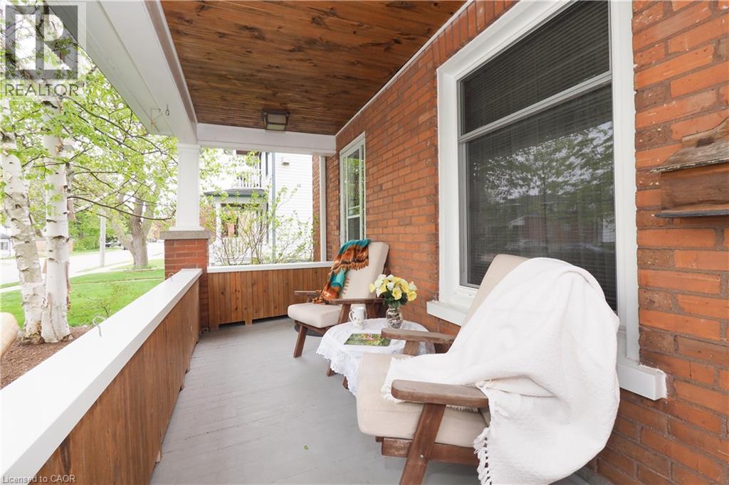 373 GARDEN Street thumbnail 4