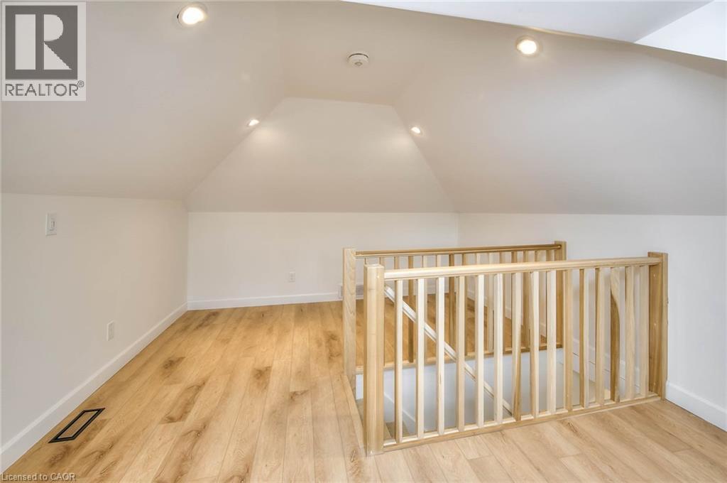 2 ESSON Street thumbnail 30