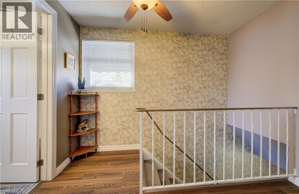 10 MEADOW WOODS Crescent thumbnail 14