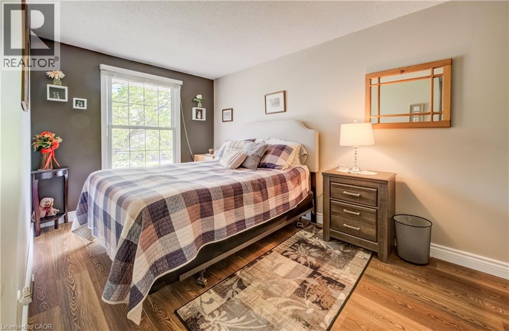 10 MEADOW WOODS Crescent thumbnail 18