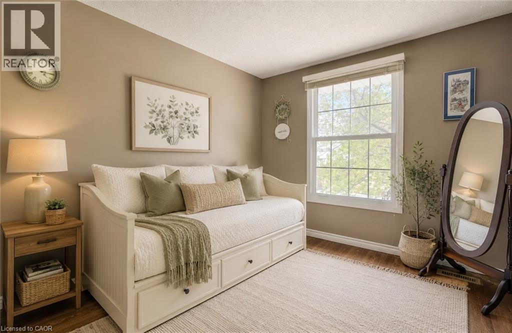 10 MEADOW WOODS Crescent thumbnail 20
