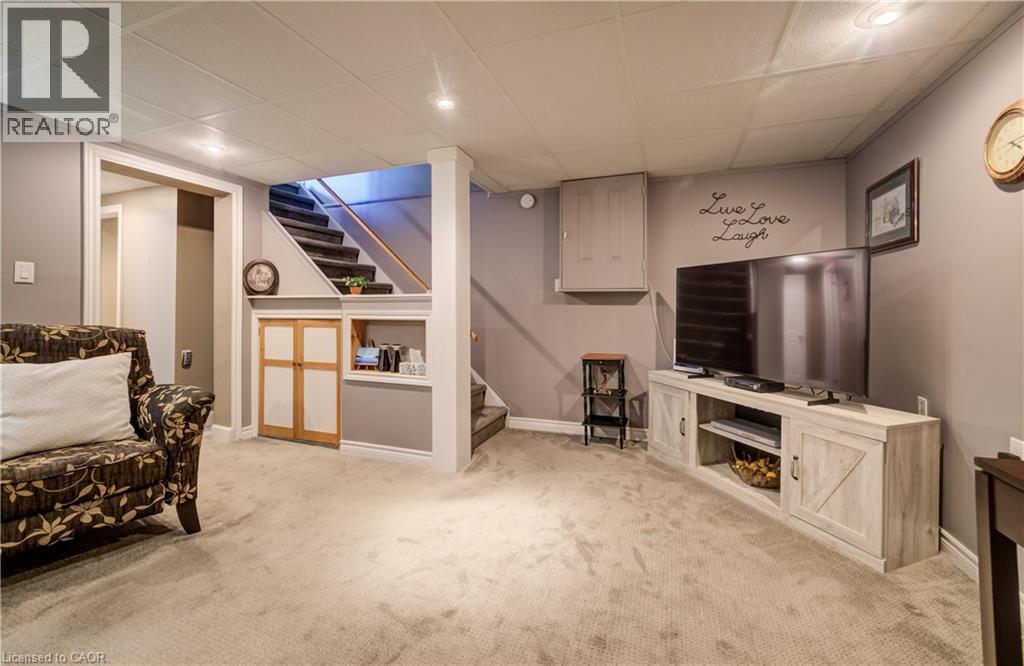 10 MEADOW WOODS Crescent thumbnail 23