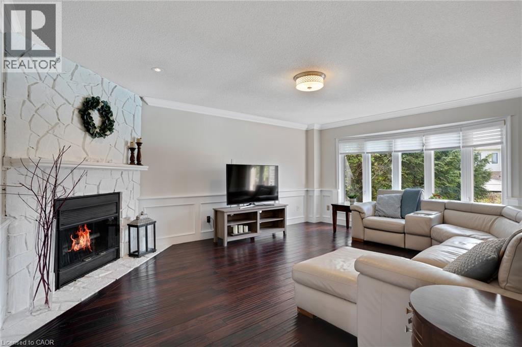 667 BURNETT Avenue thumbnail 28