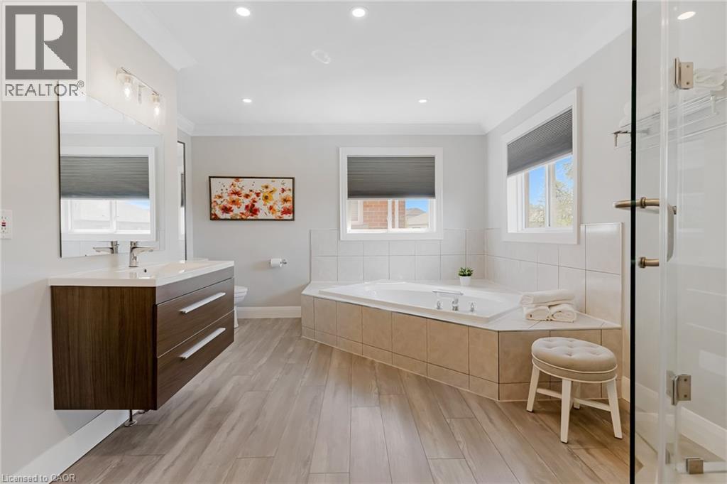 667 BURNETT Avenue thumbnail 37