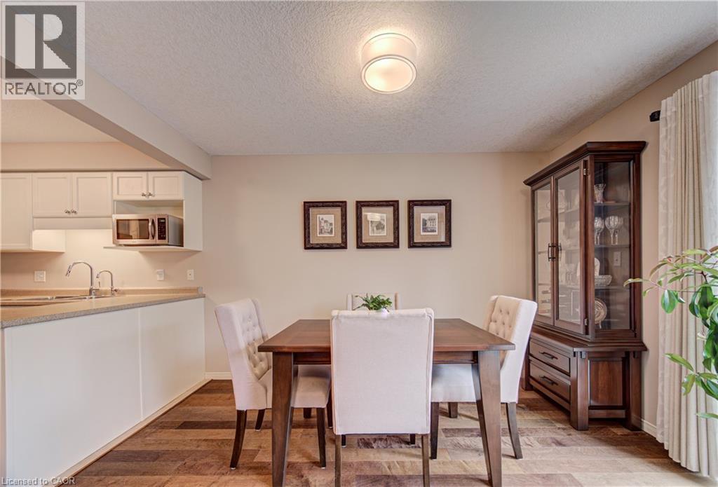 42 FALLOWFIELD Drive Unit# 22 thumbnail 16