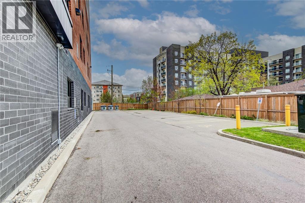 269 SUNVIEW Street Unit# 606 thumbnail 23