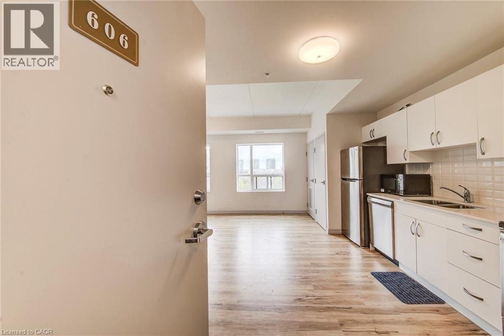 269 SUNVIEW Street Unit# 606 thumbnail 8