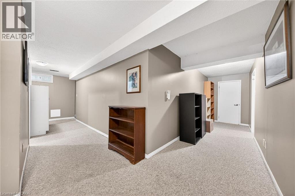 86 CHIMNEY HILL Drive thumbnail 31